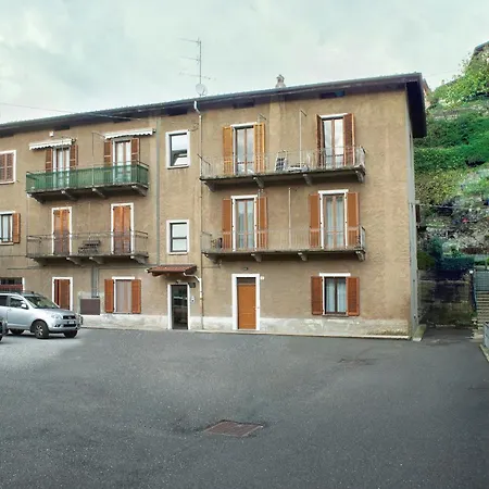 Sassomasso Apartment Como